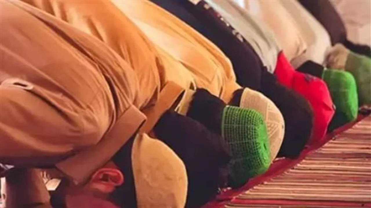 تحديث يومي.. مواقيت الصلاة في محافظات مصر لضبط جدولك بدقة